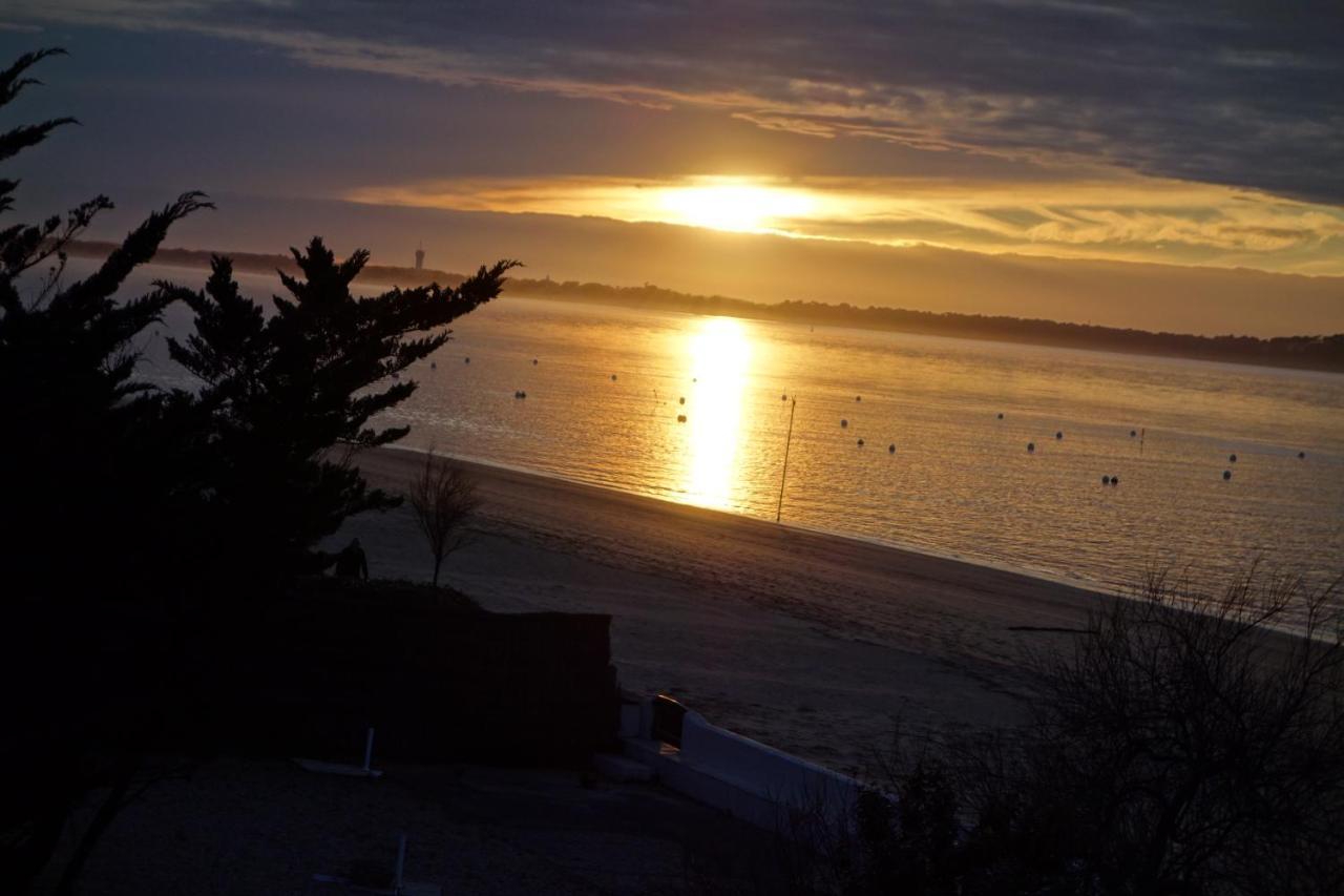 Appartement Arcachon Perreire Premiere Ligne Les Pieds Dans L Eau Vue Magnifique Sur Le Bassin Exterior foto