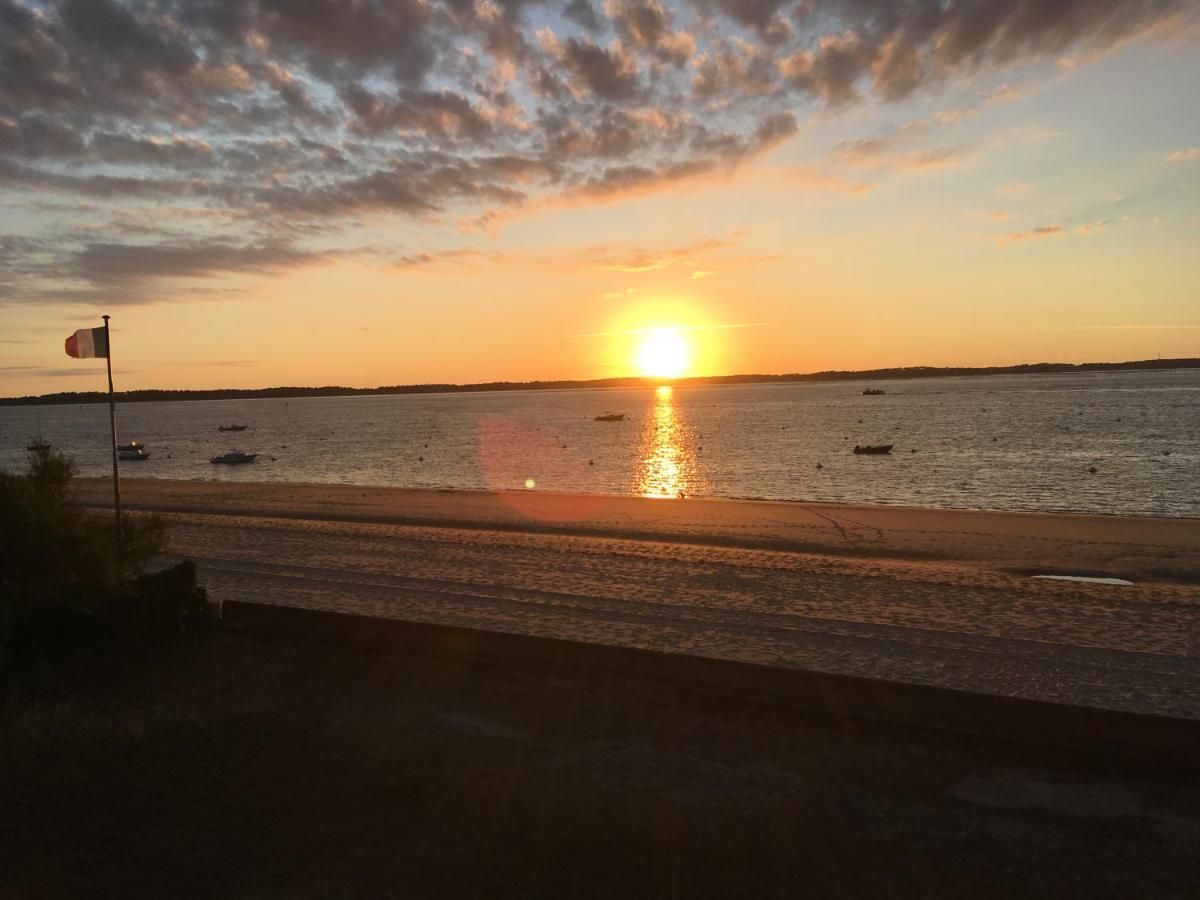 Appartement Arcachon Perreire Premiere Ligne Les Pieds Dans L Eau Vue Magnifique Sur Le Bassin Exterior foto